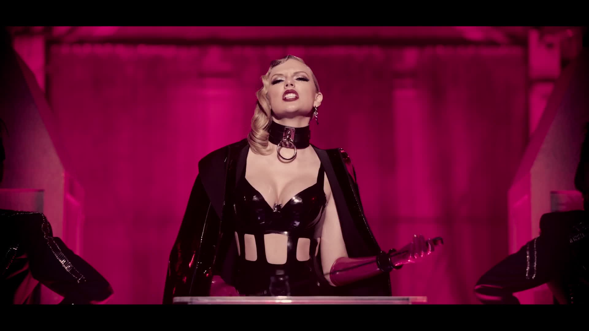 Dominatrix Taylor Swift - Famous Nipple