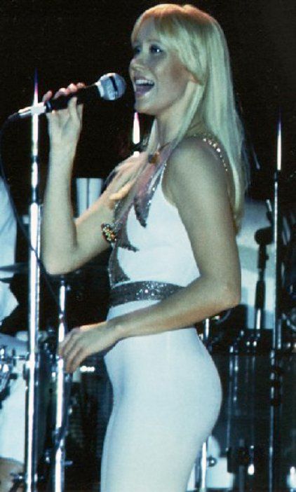 ABBA, Live 1977