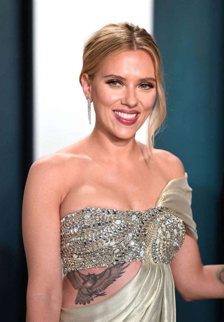 Scarlett Johansson _____