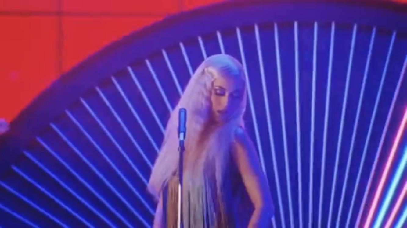 Katy Perry Looking Good As A Long Hair Blonde. Video For Calvin Harris Song