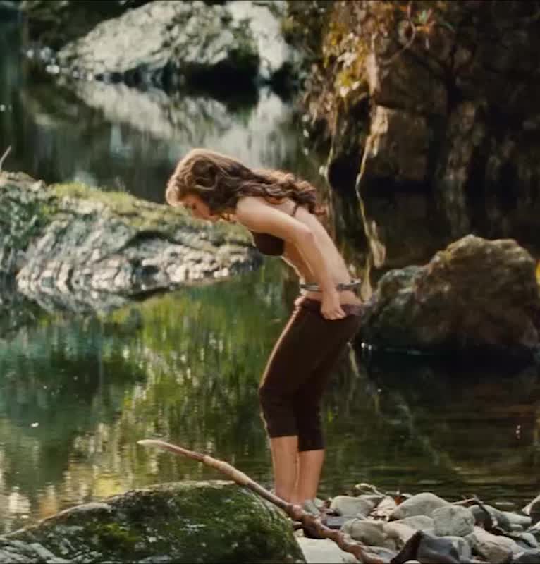 Natalie Portman Strips To Her Underwear - Famous Nipple.