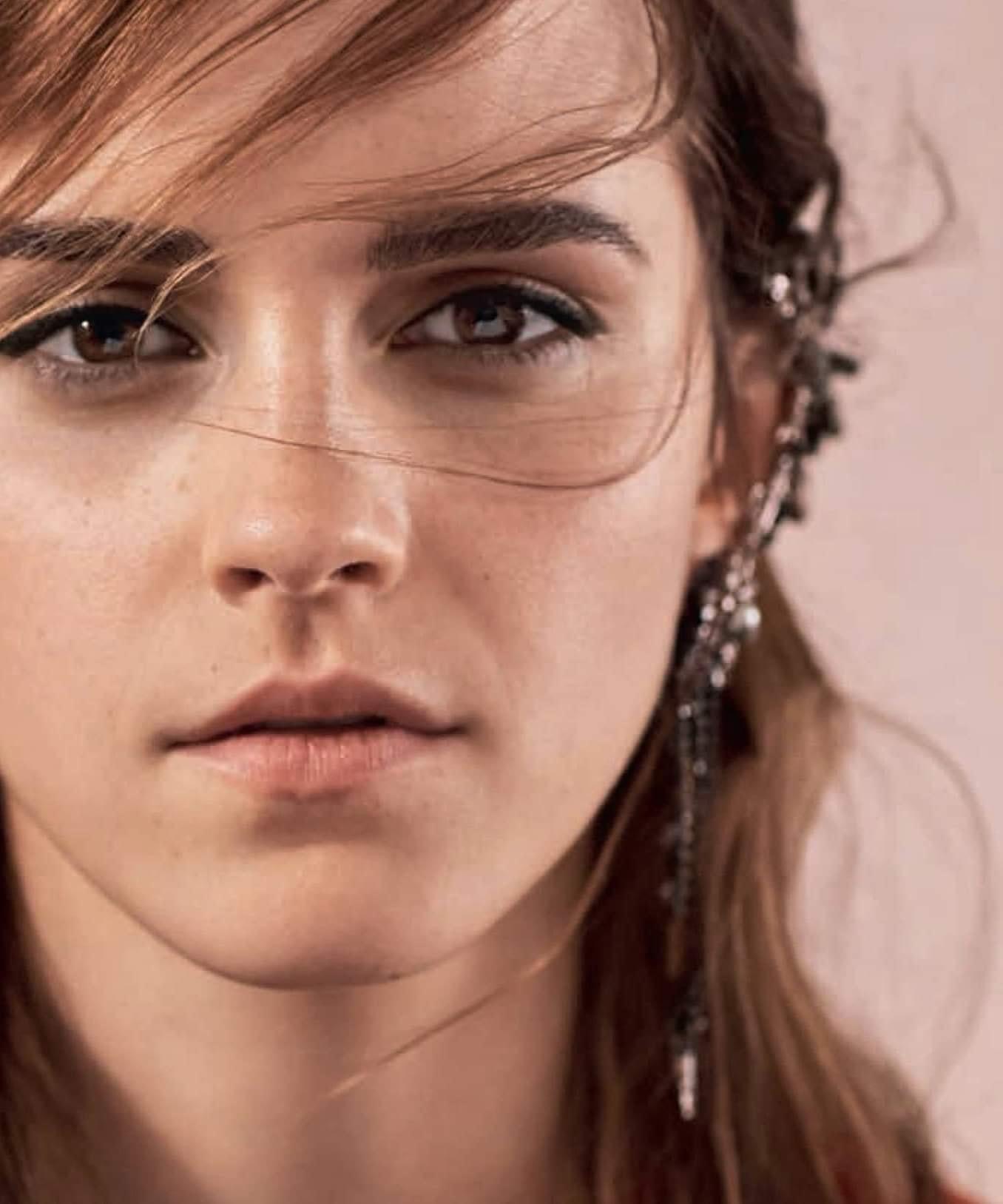 Look At Me – Emma Watson Vogue UK
