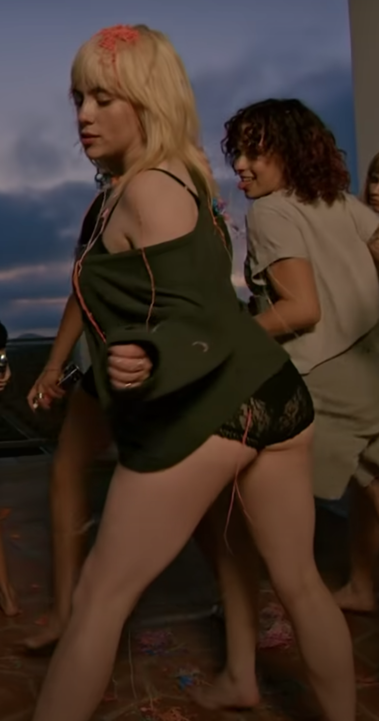 Billie Eilish’s Legs And Ass Are Severely Underrated