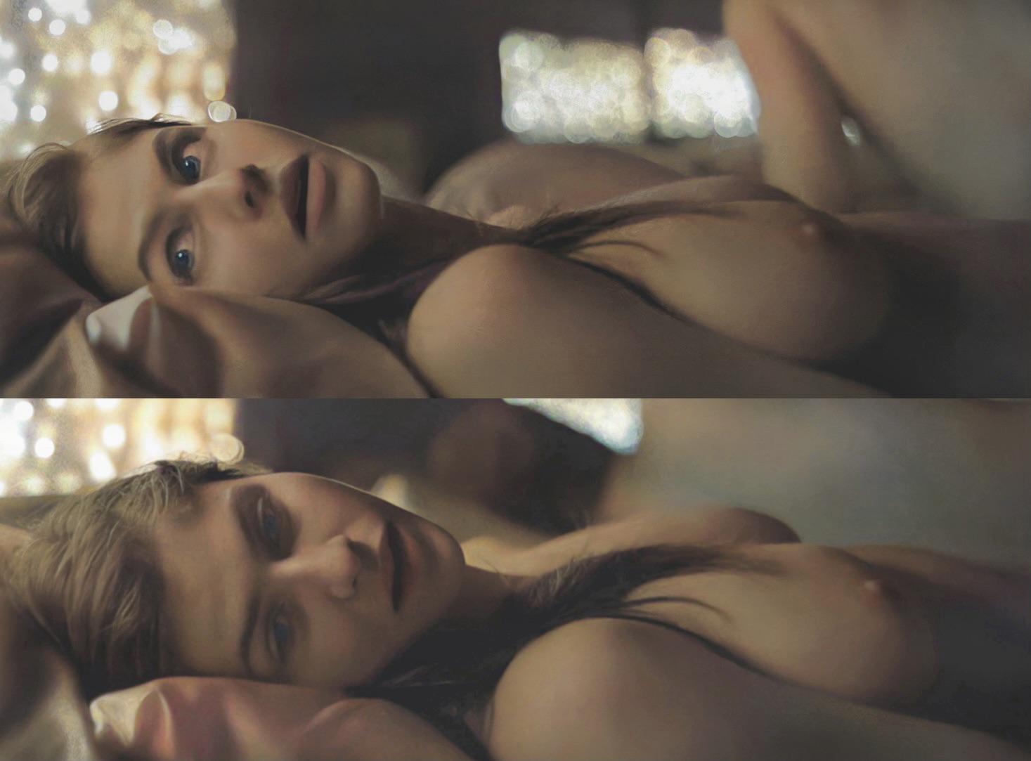 Alexandra Daddario - Famous Nipple.