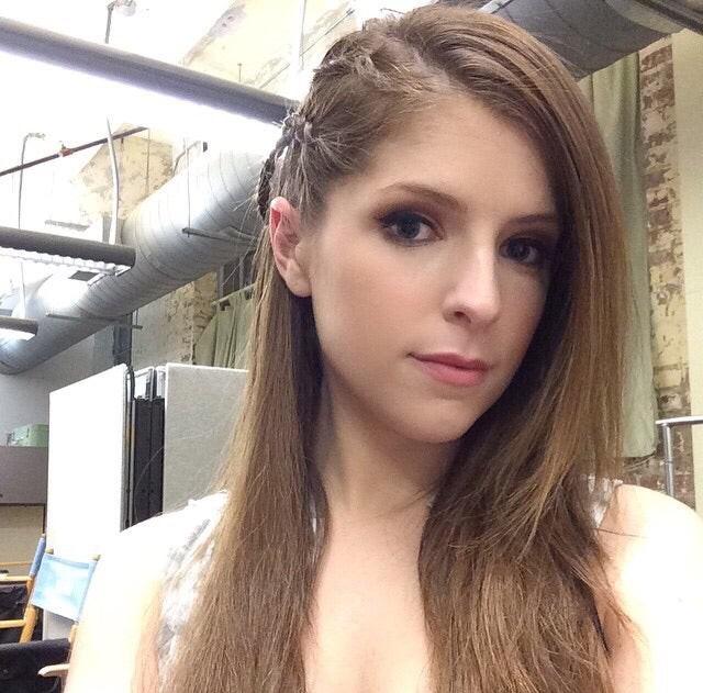 Anna Kendrick Famous Nipple