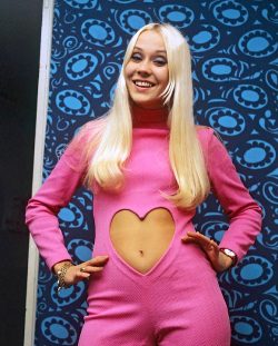 Agnetha Faltskog In Her Prime As A Tribute To ABBA’s New Album!
