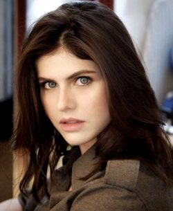 Alexandra Daddario And Her Soul Stealing Eyes