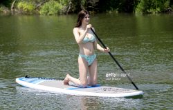 Alexandra Daddario’s Day Out With Her Sister Kat