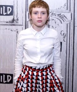 Can’t Stop Staring At Sophia Lillis’ Breasts