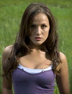 Crystal Lowe Is The Best Part Of Wrong Turn 2