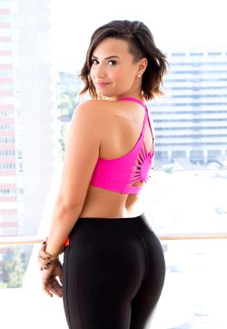 Demi Lovato Has The Phatest Booty