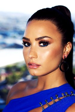 Demi Lovato VMA 2017 Performance Outfit HQ Album