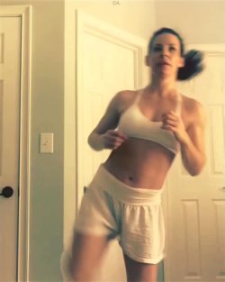 Evangeline Lilly Home Wasp Workout