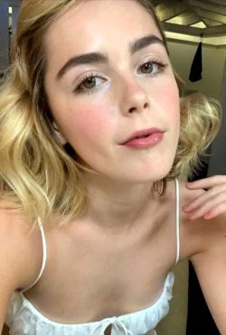 Imagine Kiernan Shipka’s Lips Wrapped Around Your Cock With Those Big Doe Eyes Looking Up At You