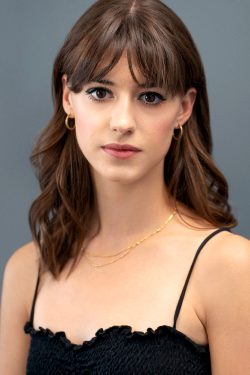Is It Just Me Or Does Daisy Edgar-Jones Resemble Anne Hathaway?