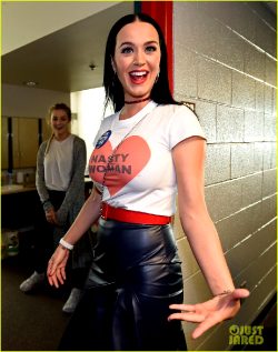 Katy Perry’s Amazing Boobs