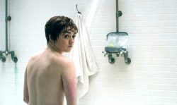Maisie Williams In The Shower