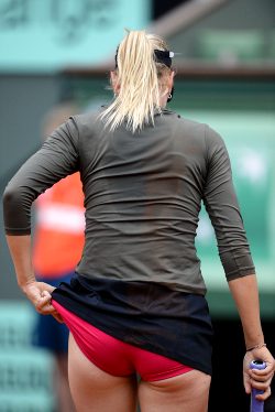 Maria Sharapova Adjusting Her Panties During A Tennis Match