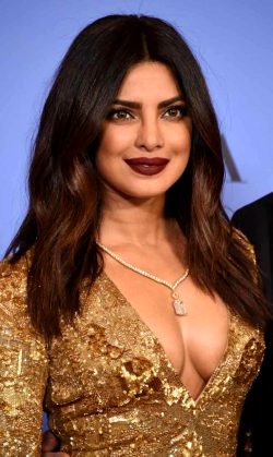 Priyanka Chopra And Her Hot Cleavage You Can’t Get Over It Damn