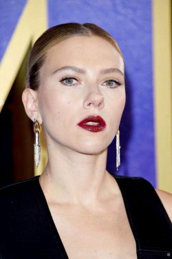 Scarlett Johansson’s Beautiful Face