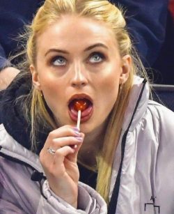 Sophie Turner With A Lollipop